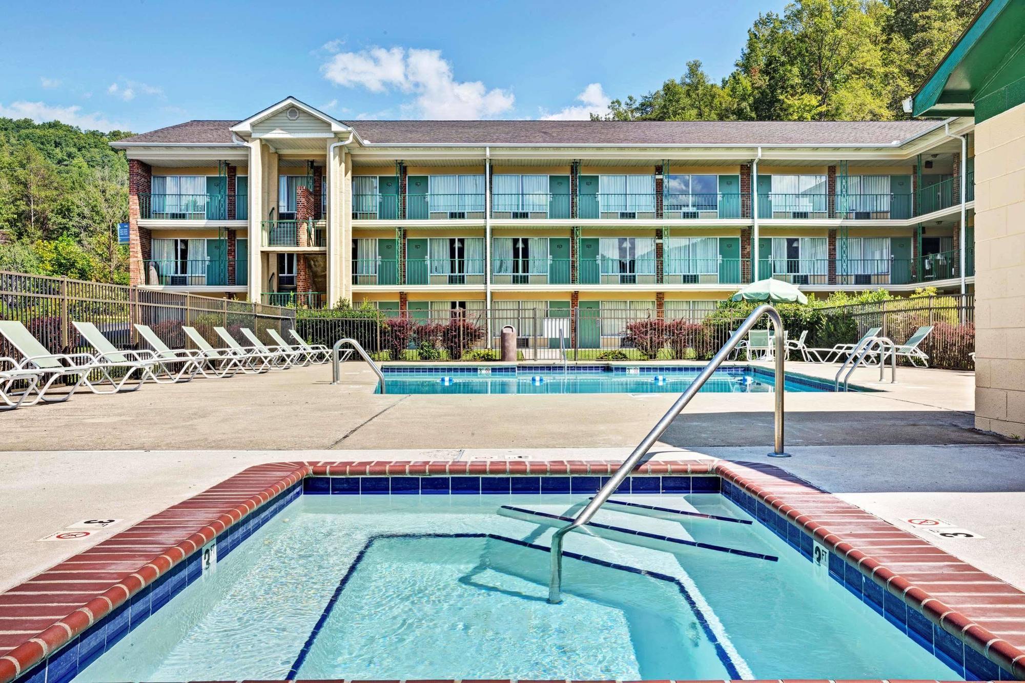 Days Inn By Wyndham Jellico - Tennessee State Line Экстерьер фото